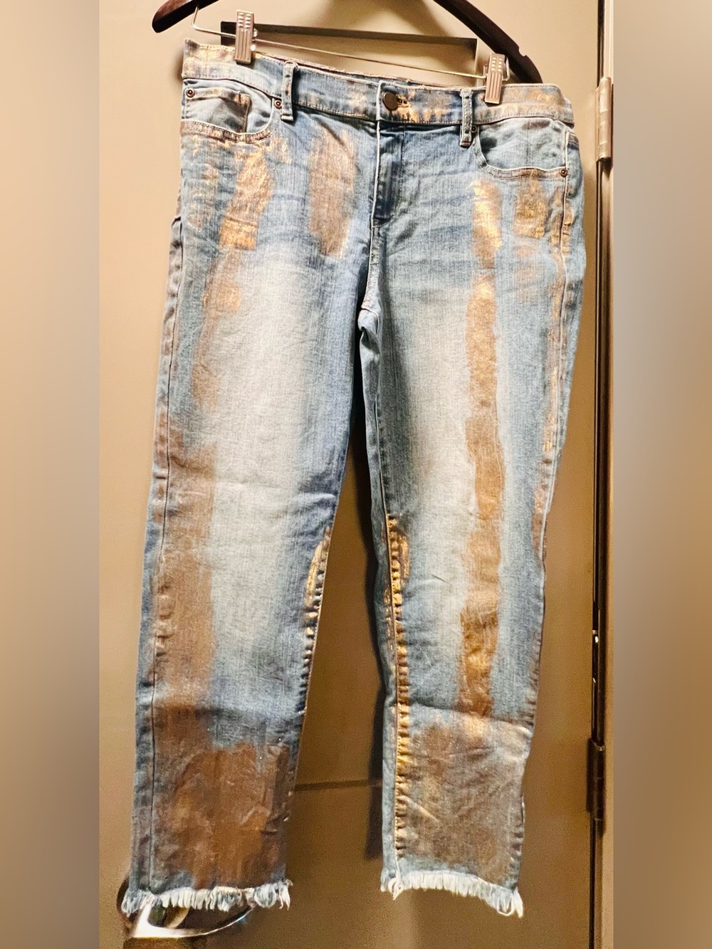 Soho New York & Co Boyfriend Jeans Gold Foil Metallic Raw Hem Size 10 - Picture 8 of 8